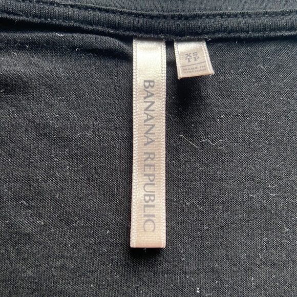 Banana Republic T-Shirt - Picture 2 of 2